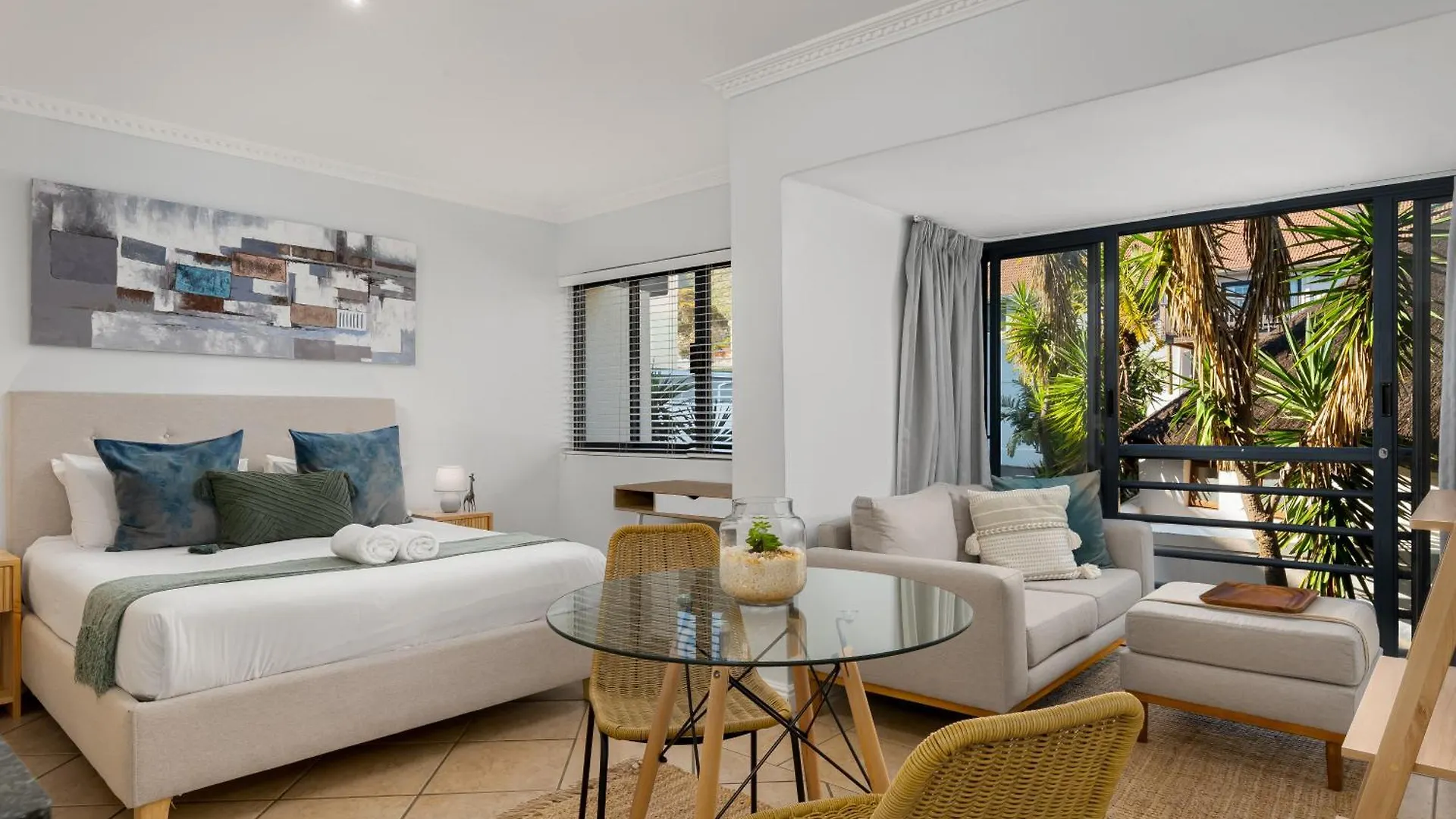 Planet Africa Apartments Cape Town